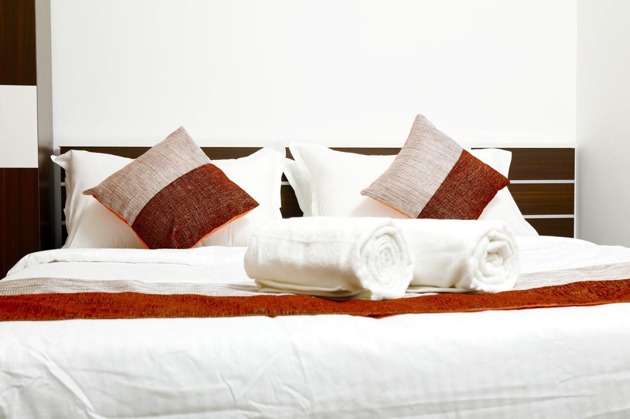 Puthens Clifton Inn Kottayam Eksteriør bilde